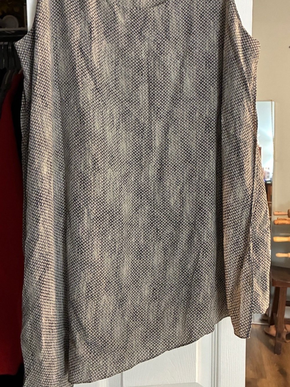 Eileen Fisher 100% Silk Crepe De Chine Chainette Printed Asymmetrical size Large